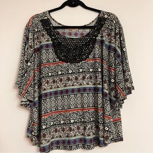 Lavish Stretchable blouse. Pit to pit= 28”